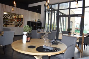 ay restaurant2